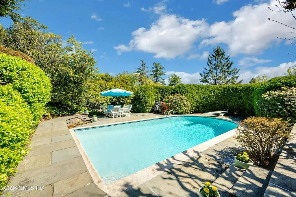 44 Willowmere Avenue Riverside CT 06878
