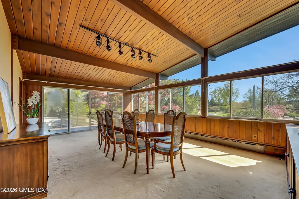 44 Willowmere Avenue Riverside CT 06878