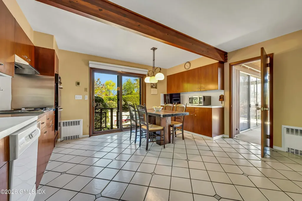 44 Willowmere Avenue Riverside CT 06878