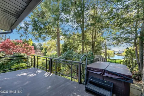 44 Willowmere Avenue Riverside CT 06878