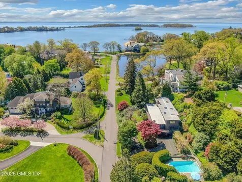 44 Willowmere Avenue Riverside CT 06878