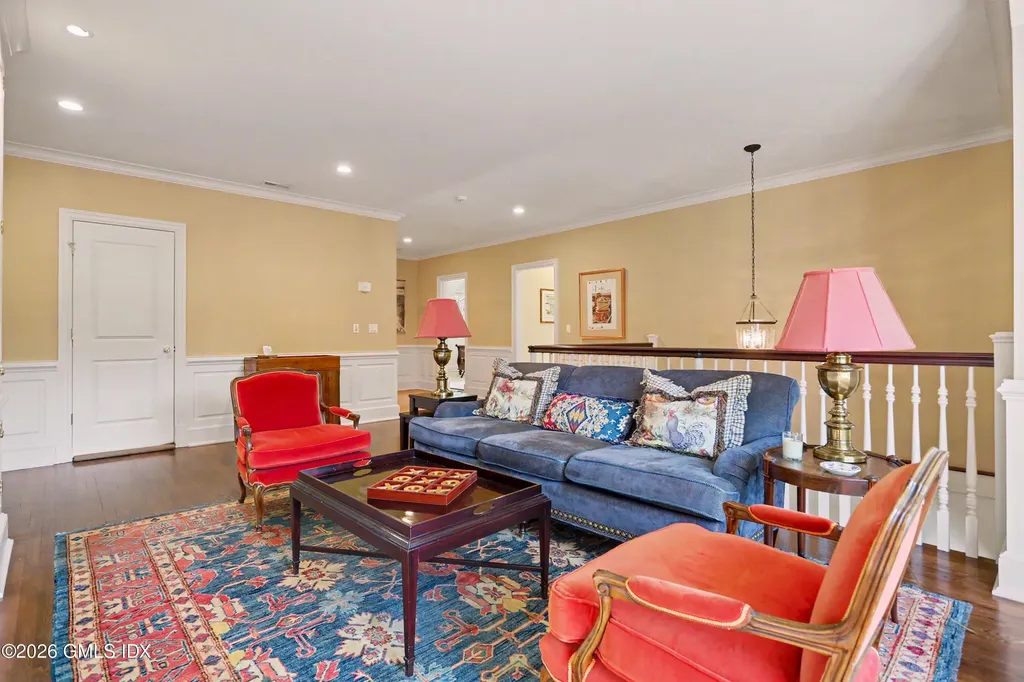 11 River Oaks Drive Stamford CT 06902
