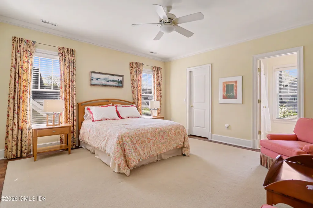 11 River Oaks Drive Stamford CT 06902