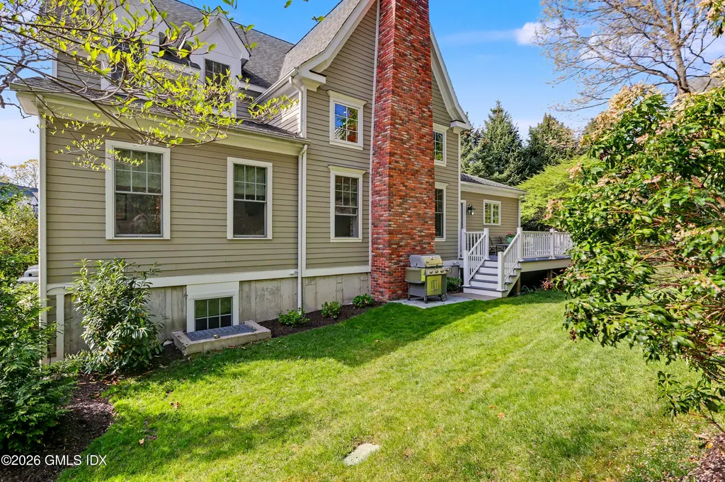 11 River Oaks Drive Stamford CT 06902