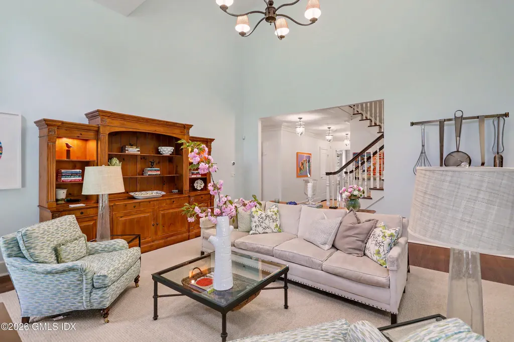 11 River Oaks Drive Stamford CT 06902
