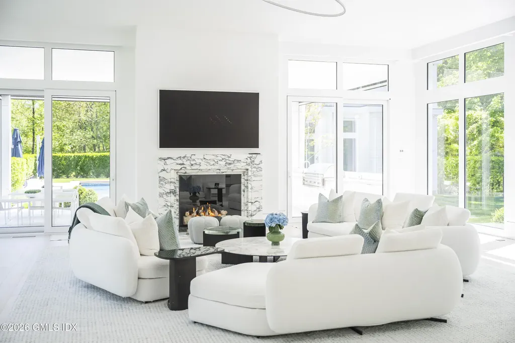 8 Fox Run Lane Greenwich CT 06831