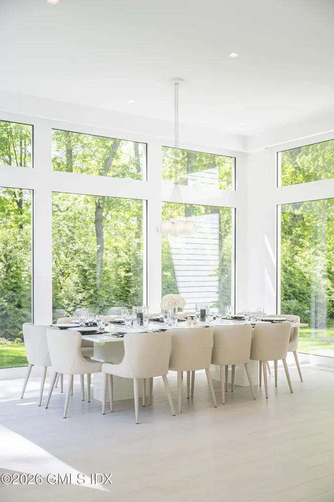 8 Fox Run Lane Greenwich CT 06831