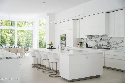 8 Fox Run Lane Greenwich CT 06831