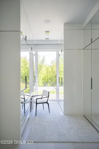 8 Fox Run Lane Greenwich CT 06831