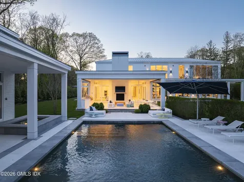 8 Fox Run Lane Greenwich CT 06831