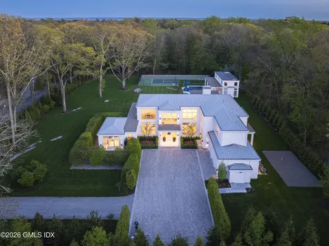 8 Fox Run Lane Greenwich CT 06831