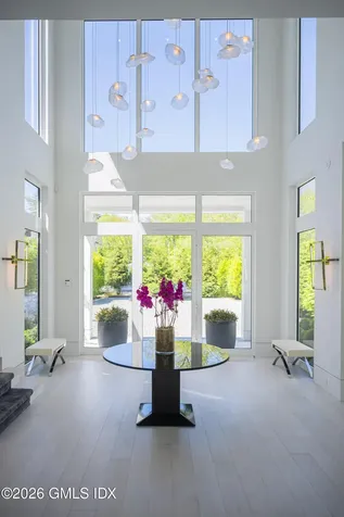 8 Fox Run Lane Greenwich CT 06831