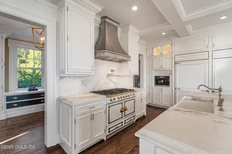 545 Indian Field Road Greenwich CT 06830