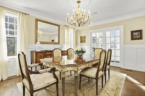 30 Bayside Terrace Riverside CT 06878
