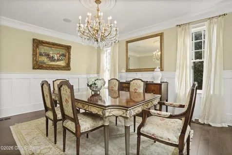 30 Bayside Terrace Riverside CT 06878