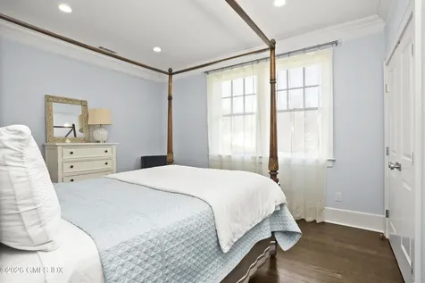 30 Bayside Terrace Riverside CT 06878