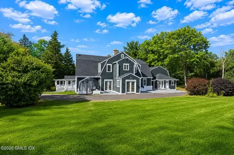 30 Bayside Terrace Riverside CT 06878