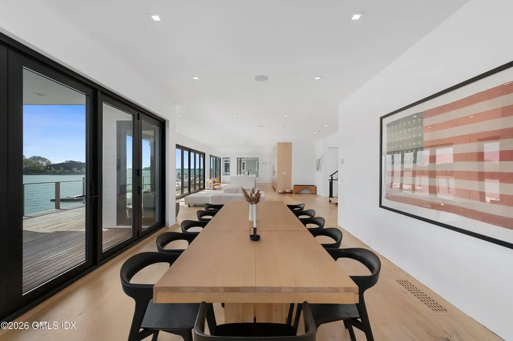 4 Little Cove Lane Old Greenwich CT 06870