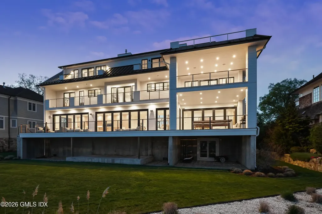 4 Little Cove Lane Old Greenwich CT 06870