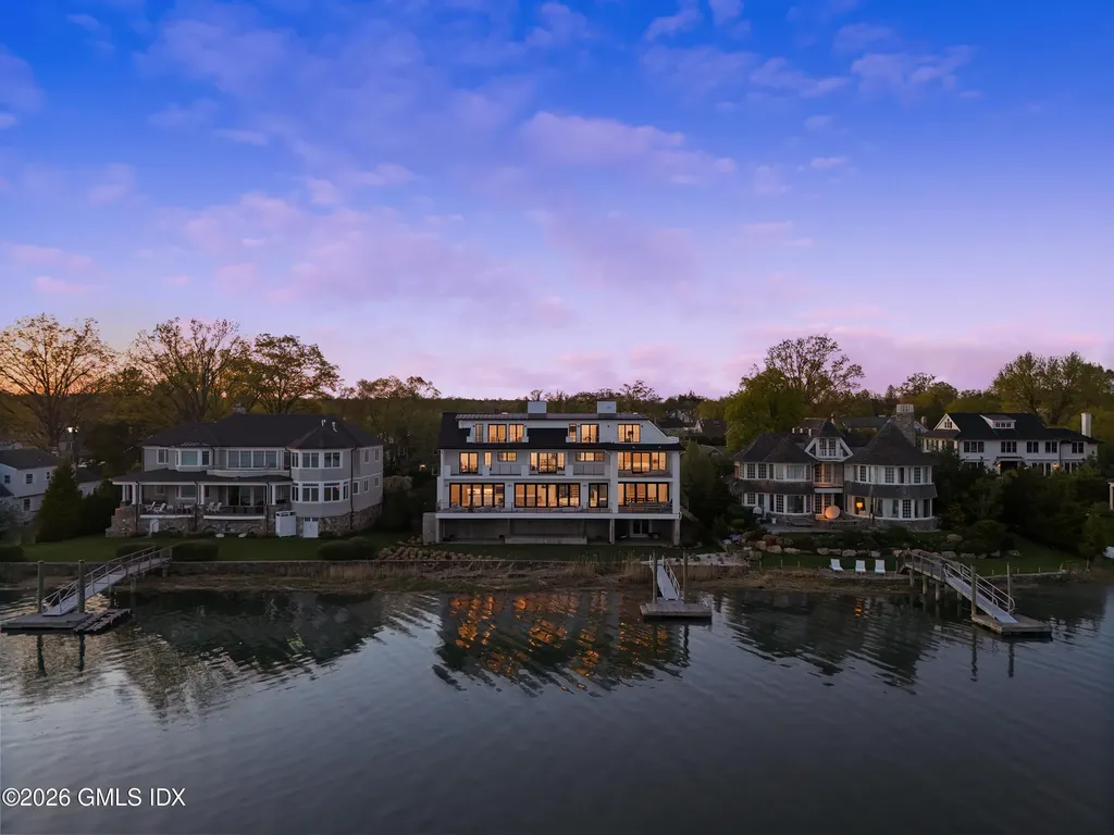 4 Little Cove Lane Old Greenwich CT 06870