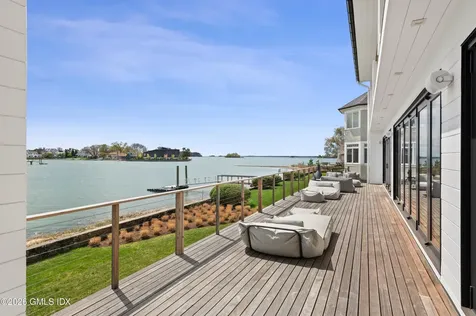 4 Little Cove Lane Old Greenwich CT 06870