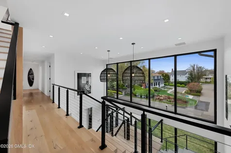 4 Little Cove Lane Old Greenwich CT 06870