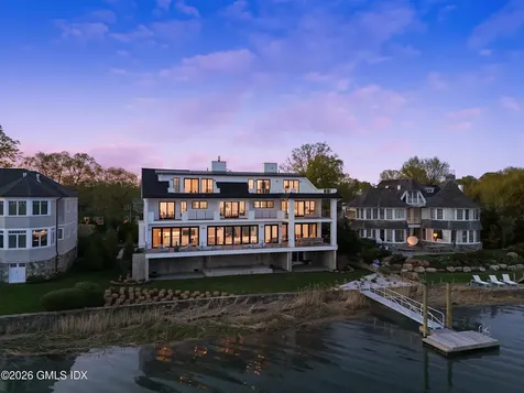 4 Little Cove Lane Old Greenwich CT 06870
