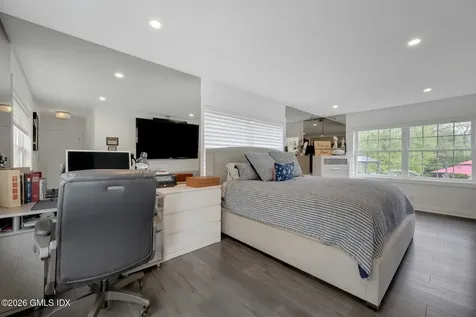 68 Hillcrest Park Road Old Greenwich CT 06870