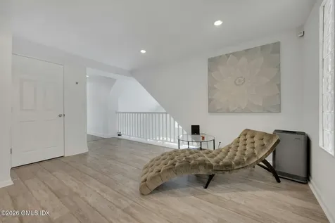 68 Hillcrest Park Road Old Greenwich CT 06870