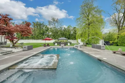 68 Hillcrest Park Road Old Greenwich CT 06870