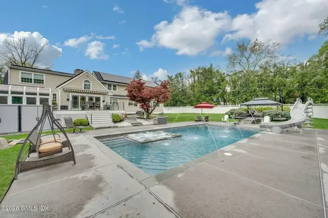 68 Hillcrest Park Road Old Greenwich CT 06870