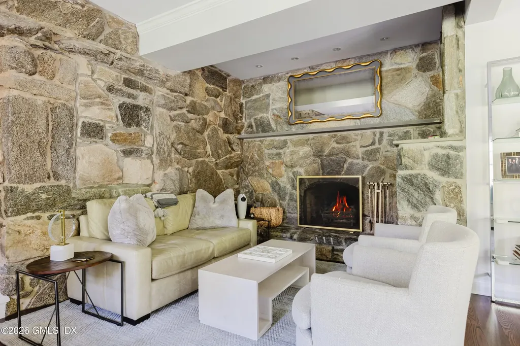 17 Brookside Park Greenwich CT 06831