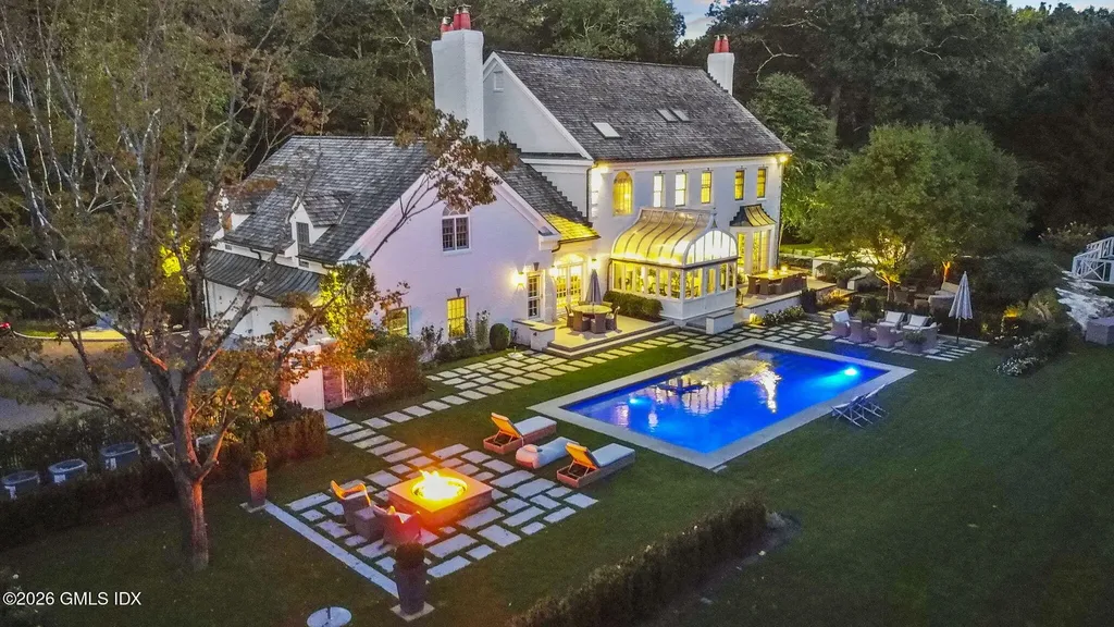 Greenwich CT, 23 Wyckham Hill Lane