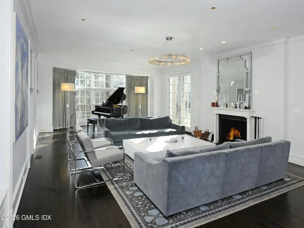 23 Wyckham Hill Lane Greenwich CT 06831