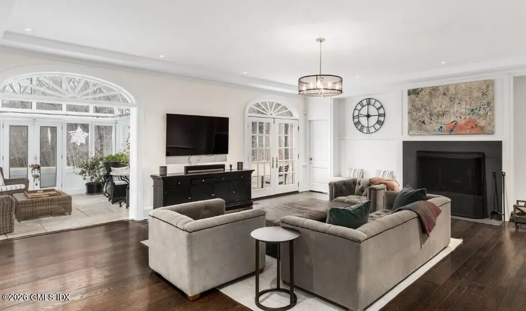23 Wyckham Hill Lane Greenwich CT 06831