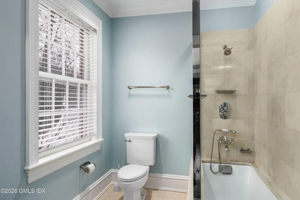 23 Wyckham Hill Lane Greenwich CT 06831
