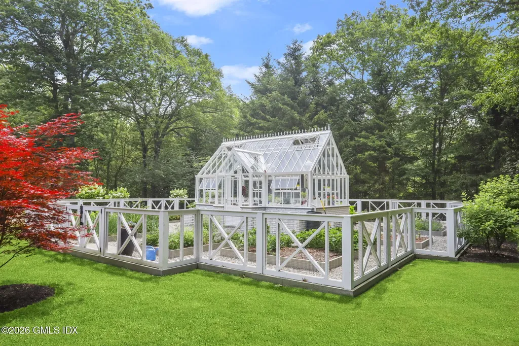 23 Wyckham Hill Lane Greenwich CT 06831