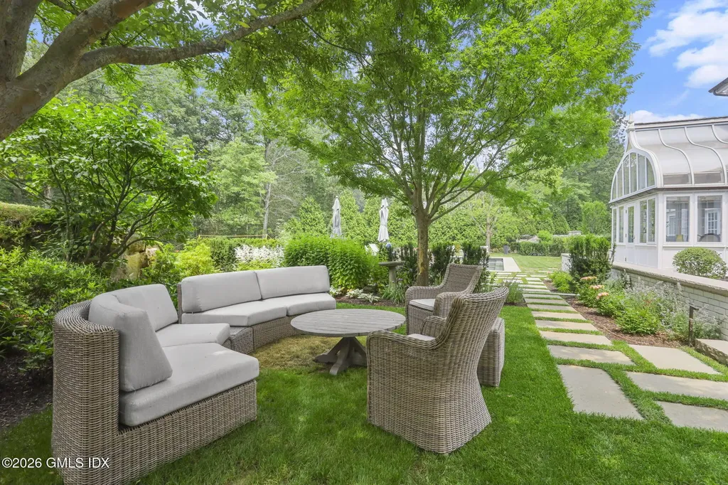 23 Wyckham Hill Lane Greenwich CT 06831