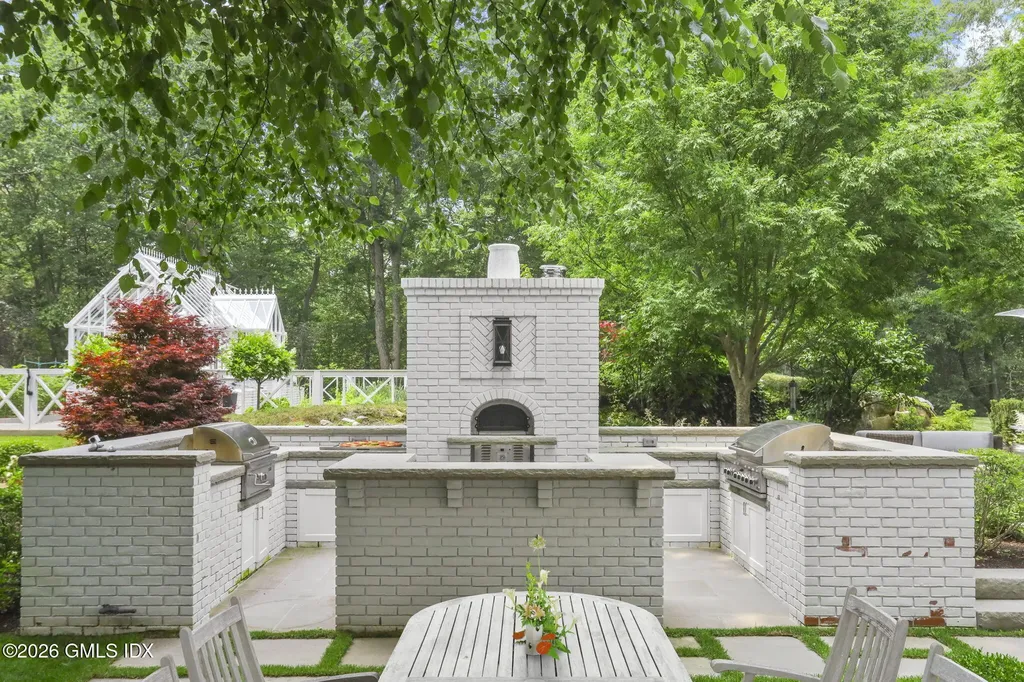 23 Wyckham Hill Lane Greenwich CT 06831