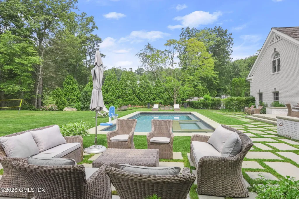 23 Wyckham Hill Lane Greenwich CT 06831