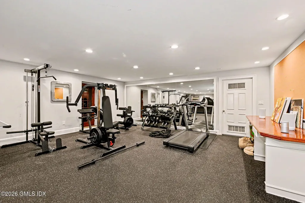 23 Wyckham Hill Lane Greenwich CT 06831