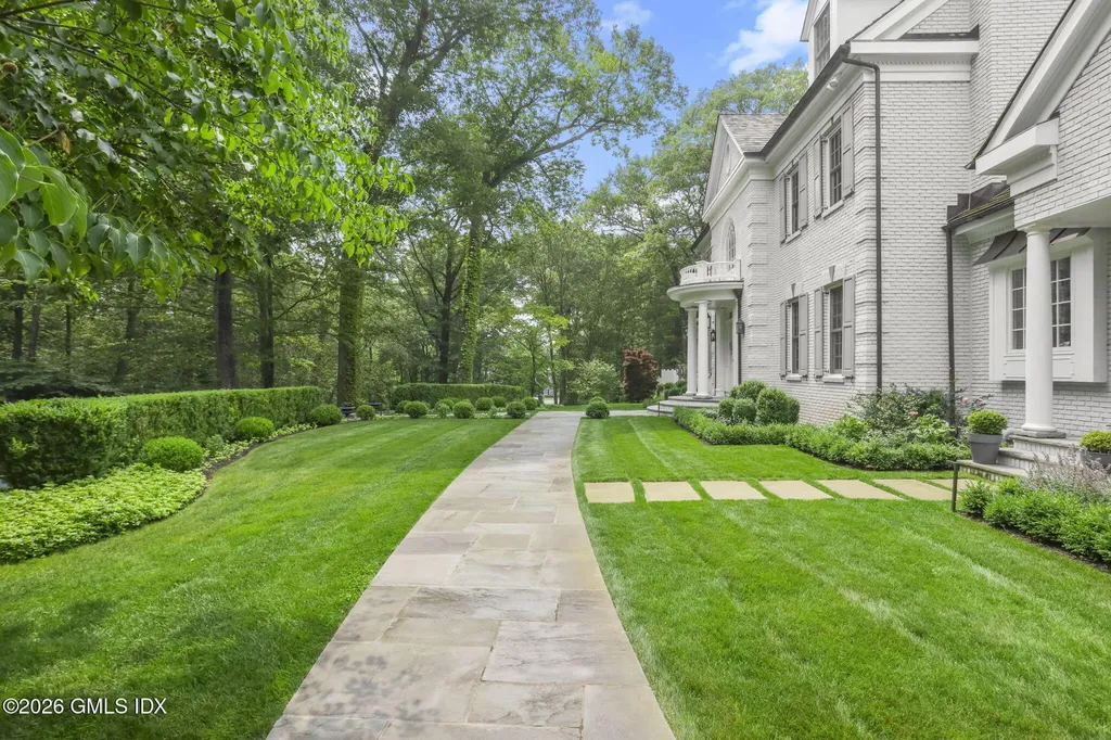 23 Wyckham Hill Lane Greenwich CT 06831