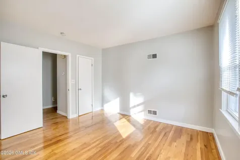 24 Hollow Wood Lane Greenwich CT 06831