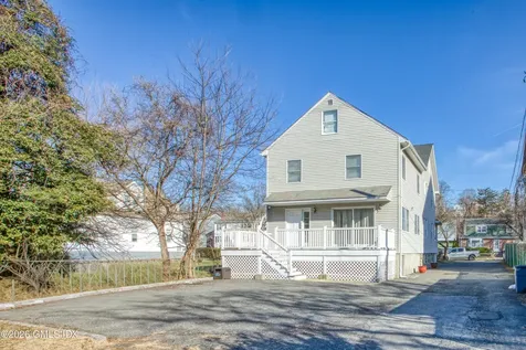24 Hollow Wood Lane Greenwich CT 06831