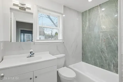 24 Hollow Wood Lane Greenwich CT 06831