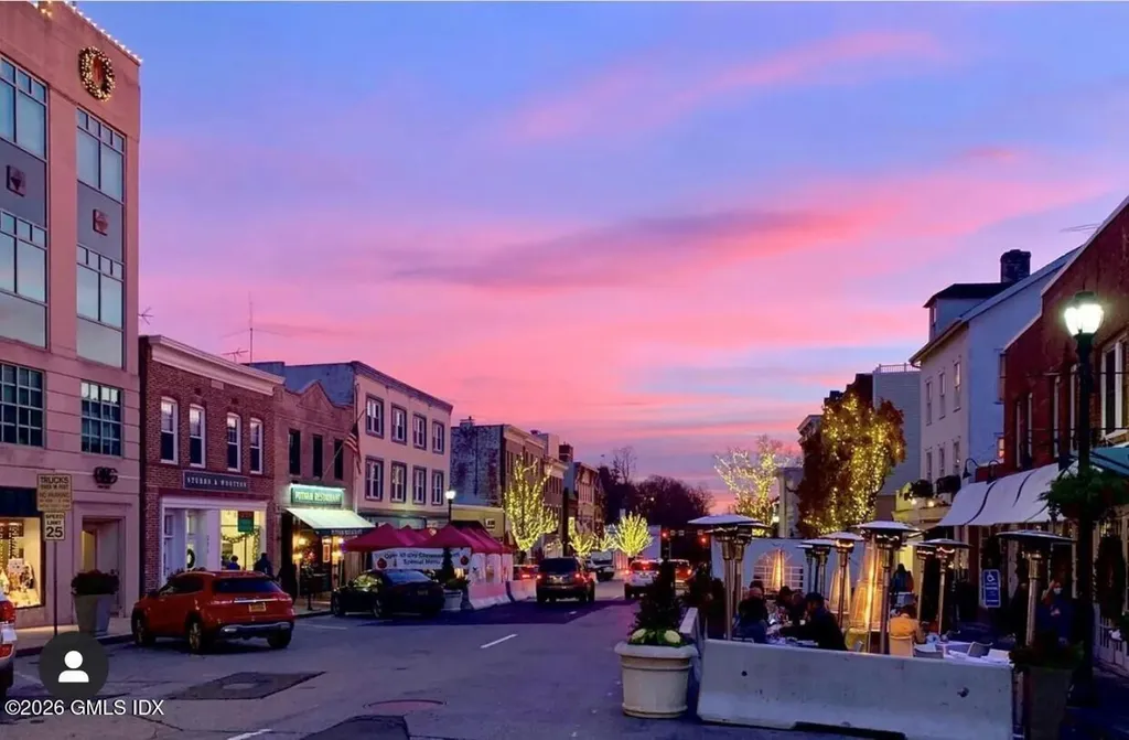 16 Lexington Avenue Greenwich CT 06830