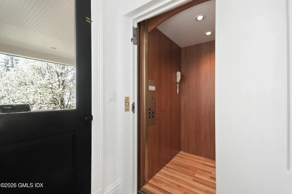 178 Milbank Avenue Greenwich CT 06830