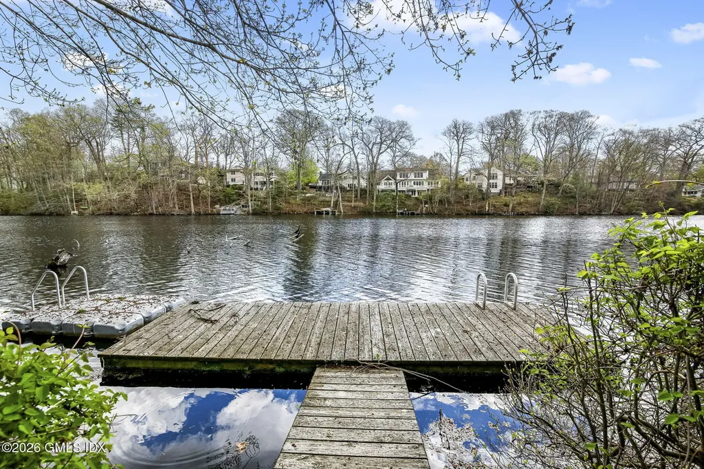 185 Valley Road Cos Cob CT 06807