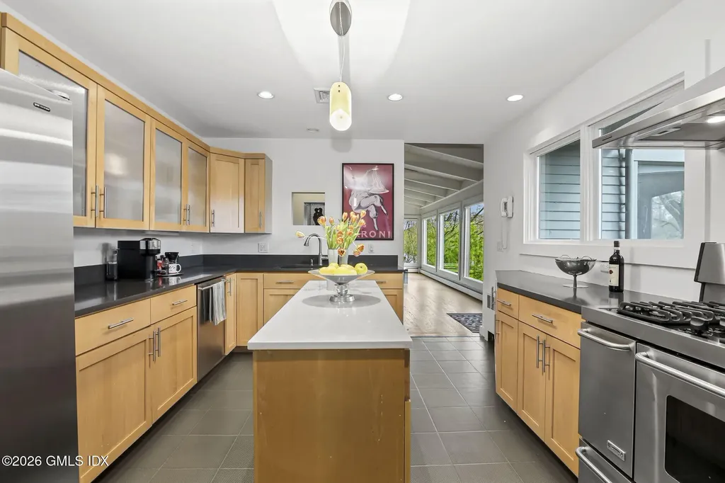 185 Valley Road Cos Cob CT 06807