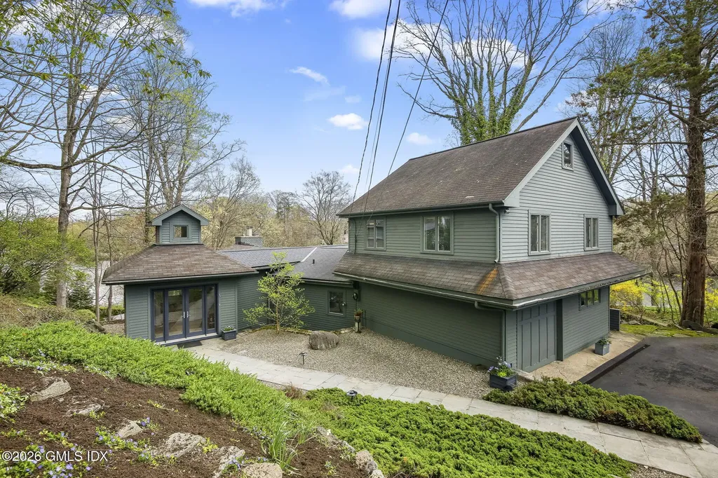185 Valley Road Cos Cob CT 06807